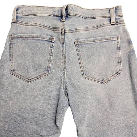 Venus Regeneration by Celebrity Pink Renewable Essentials Light Blue Jeans - Picture 8 of 12